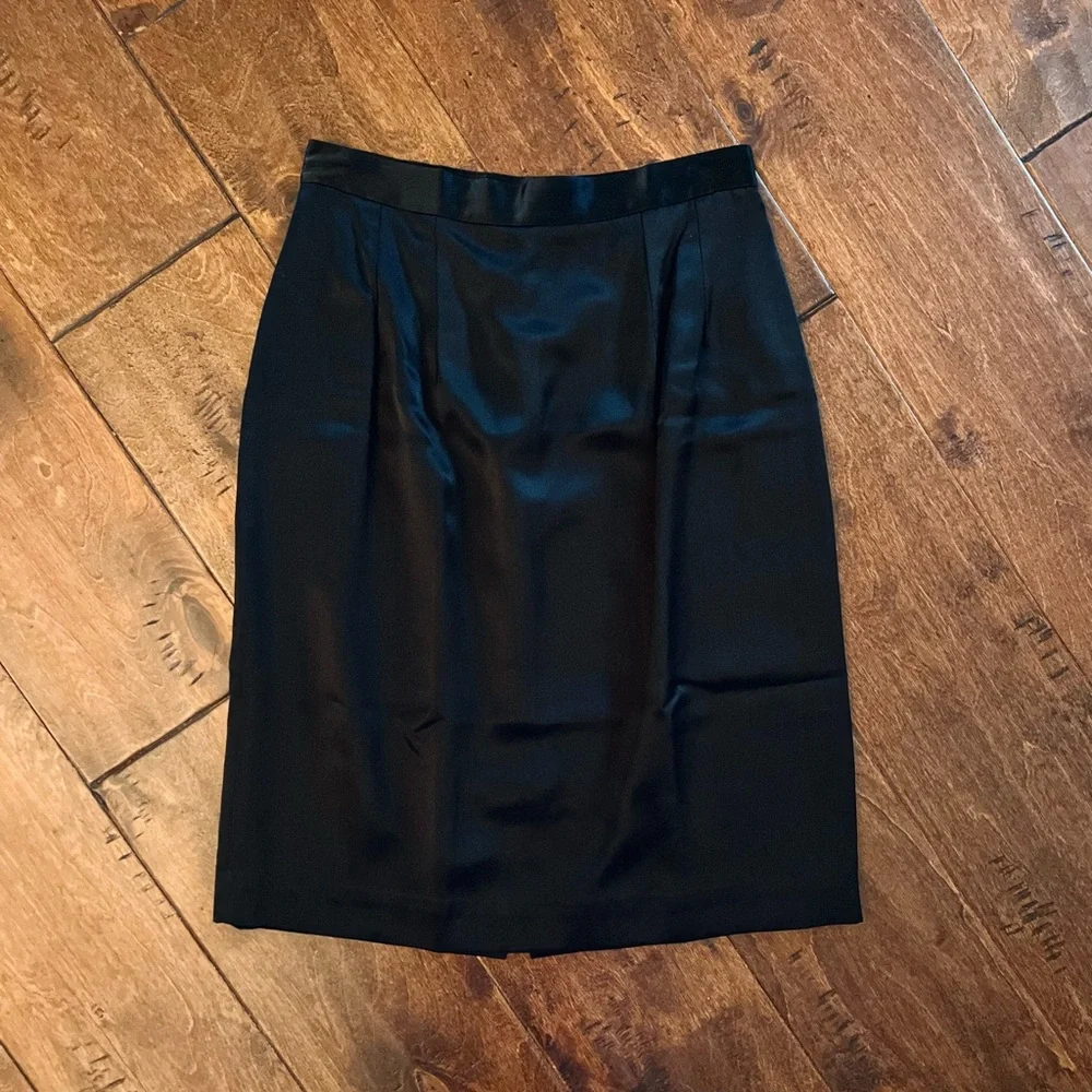 MAK New York • NEW Black Silk Lined Pencil Skirt | Beautiful & Classic | size 6 - Picture 11 of 11